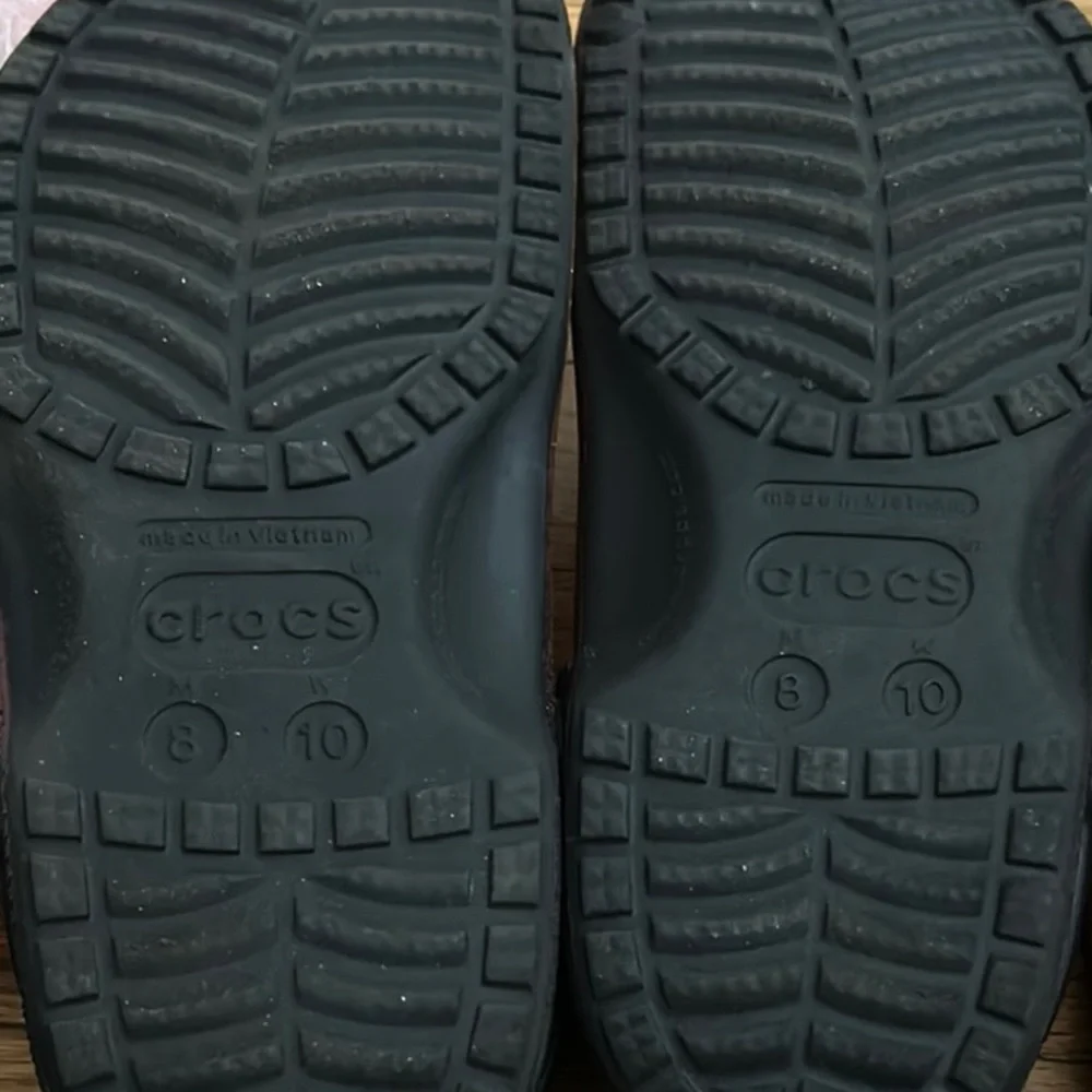 Crocs Glitter “Hocus Pocus” Clogs - Picture 6 of 7